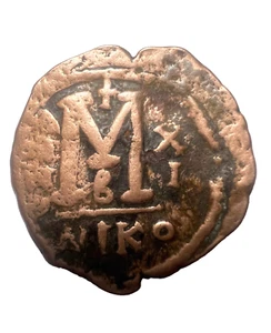 Byzantine Empire, Justin II, AD 565 - 578 - Picture 1 of 2