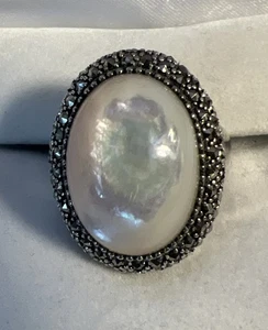 Gorgeous Sterling Silver 925 Natural Mother of Pearl & Marcasite pd Ring Size 7 - Picture 1 of 14