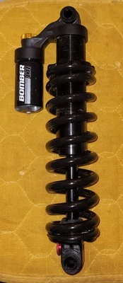 НОВЫЙ ВЗЛЕТ MARZOCCHI BOMBER CR КАТУШКА АМОРТИЗАТОРА 250 X 72,5 ММ (2022 TREK СЕССИИ 29) - Изображение 1 из 2