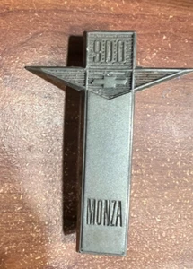 1961 CHEVY CORVAIR MONZA 900 EMBLEM OEM 3782982 FREE SHIP B3 - Picture 1 of 7