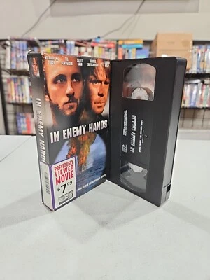 In Enemy Hands (VHS, 2004, Standard Version 🇺🇸 BUY 5 GET 5 FREE 📀 FREE SHIPPI Foto 1 de 2
