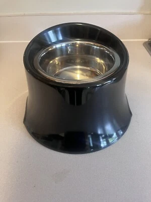Frisco 2.5 Tazas Tazón de Comida para Mascotas Elevado Sin Derrames y Antideslizante Soporte de Melamina Negra Foto 1 de 4