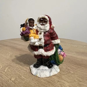 Roman Galleria Lucchese African American Black Santa Figurine Holding Girl 3.5" - Picture 1 of 17