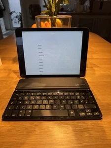 Apple iPad A1475 64GB, Wifi+ 4G 9,7 Zoll-Spacegrau OVP - Bild 1 von 13