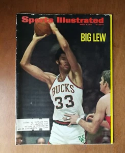 Sports Illustrated March 8, 1970 Lew Alcindor Kareem Milwaukee Bucks 1124 - Picture 1 of 2