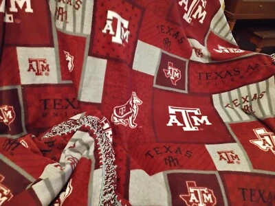 Manta polar con borde de ganchillo Texas A&M University College Aggie School Foto 1 de 4