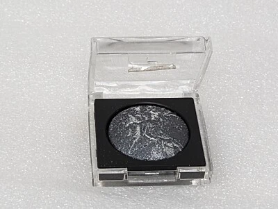 Sombra de ojos en polvo al horno mineralizado Jesse's Girl grafito escarcha 0,07 oz Foto 1 de 2