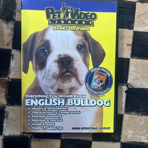 English Bulldog DVD: Everything You Should Know  Dog  Puppy Tr - Imagen 1 de 3