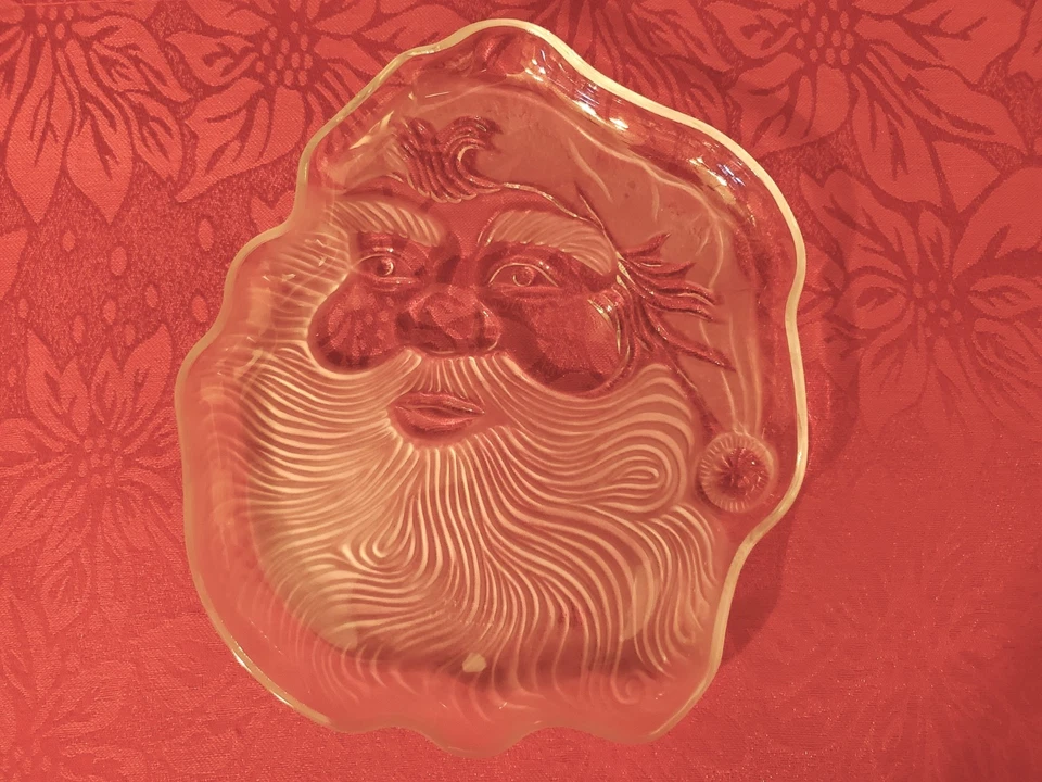 Винтажная праздничная кристально чистая тарелка с Санта-Клаусом из матового хрусталя рождественское угощение - Изображение 1 из 1