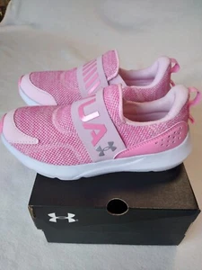 Under Armour Ragazze Giovani Taglia 6.0 GGS Surge 3 Slip-On ROSA 3026531-600 NUOVO - Foto 1 di 8