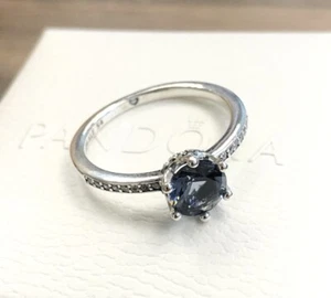 Anillo solitario corona brillante azul Pandora #198289NSWB + CAJA CON BISAGRAS + TELA PULIDA - Imagen 1 de 12