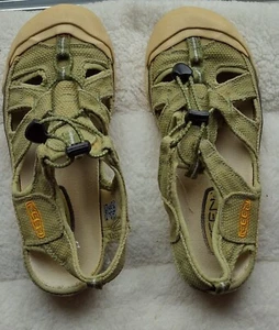 Keen Coronado Canvas Green  Closed-Toe Bungee-Lace Sandal Size 7 Outdoor Hiking  - Picture 1 of 6