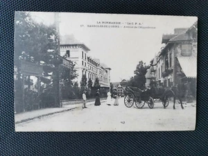CPA 61 BAGNOLES-DE-L'ORNE - Avenue de l'Hippodrome - Imagen 1 de 2