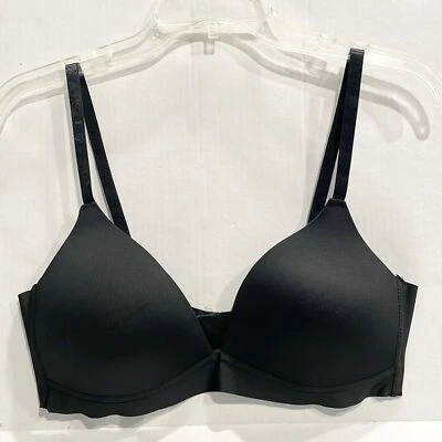 Catherine Malandrino women’s Black Bra Sz 38C padded no wire Back Hook Closure - Image 1 of 4