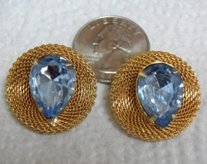 Hattie Carnegie Style Gold Mesh 1" Stud Post Earrings w Blue Teardrop Rhinestone - Picture 1 of 14