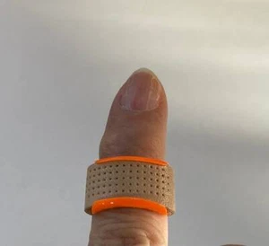 Leder Fingerschutz zum Handnähen / Yubinuki (orange) - Marke Clover,  - Bild 1 von 7