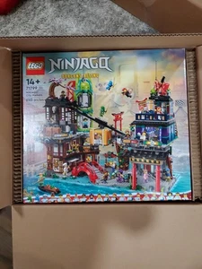 LEGO Ninjago Dragons Rising 71799 City Märkte Neu Factory Sealed 14+ 6163 Teile - Bild 1 von 10