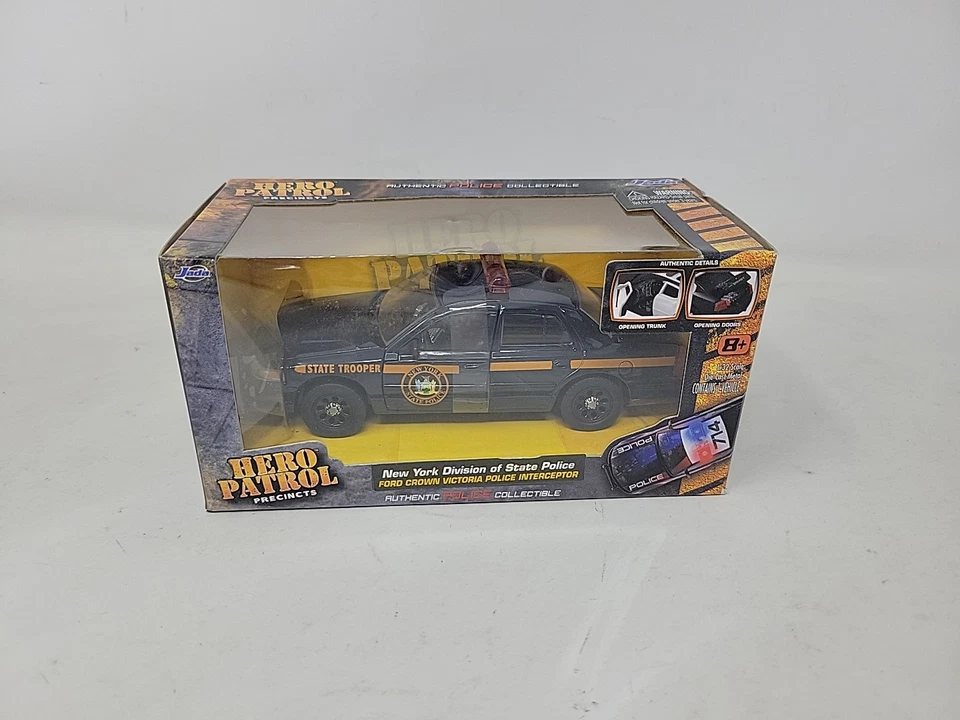 JADA TOYS HERO PATROL 1:32 SCALE 2010 FORD CROWN VICTORIA NEW YORK STATE POLICE - Image 1 of 4