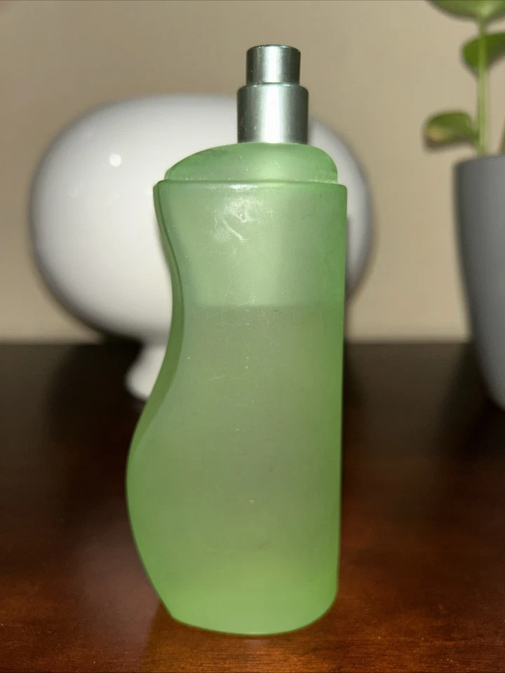 Escada Sport Country Weekend 3,3 OZ spray bajo relleno sin caja Foto 1 de 2