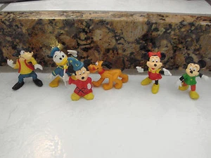 RARE VINTAGE MINIATURE FIGURE WALT DISNEY HONG KONG lot of 6 Micky Wizard,Pluto+ - Picture 1 of 4