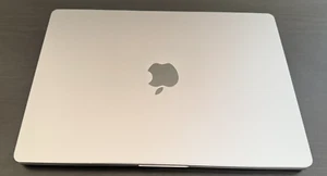 Apple MacBook Pro 14 Zoll (512GB SSD, M3, 8GB) Laptop - Space Grau, Late 2023 - Bild 1 von 4