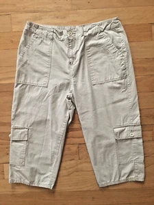 MOUNTAIN LAKE Khaki Capri Pants - Women's Size 12 P Petite - Picture 1 of 5