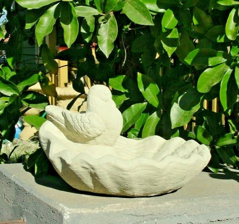 VINTAGE BIRD SHELL BIRDBATH Cement Concrete Stone Feeder Outdoor Garden Accent Cover