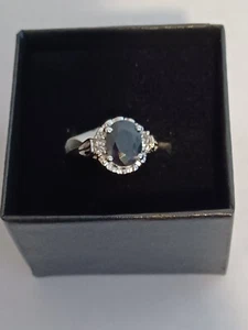 Damen Weißgold Rhodium über Sterlingsilber schwarzer Saphir & weißer Topas Größe 7 - Bild 1 von 4