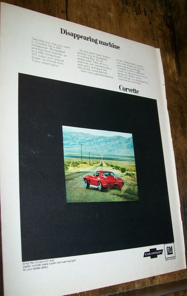 Chevy Corvette 1967 rojo anuncio de coche mag tamaño mediano - "Máquina que desaparece" Foto 1 de 1