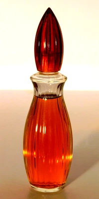 De colección. Revlon Intimate Eau de Toilette Splash 2,25 OZ Foto 1 de 3