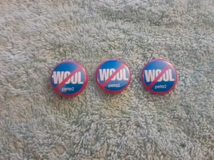 Lote 3 Prendedores Sin Lana Peta2 Prevenir Crueldad Animal Pinback Botón Pequeño Azul Rojo - Imagen 1 de 3