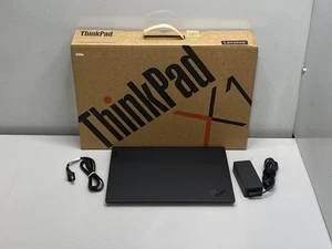 Lenovo Laptop ThinkPad X1 Carbon Gen 11 14" Intel Core i7-1365U 1TB - Black - Picture 1 of 5