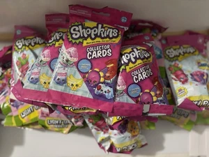 50 Stück gemischt Shopkins Lot Mode Etiketten, Pins, Sammelalben & Leuchtmittel NEU - Bild 1 von 24
