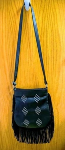 MUJER BOLSO BANDOLERA HIPHOP de Lionel con flecos tachonados plateados imitación cuero negro - Imagen 1 de 11
