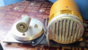 Vtg. Made In Yugoslavia Air Raid Police & light Alarm WORKING - LOUD! - Picture 1 of 10