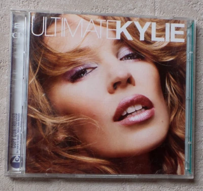 CD AUDIO MUSIQUE / KYLIE - ULTIMATE KYLIE - 2XCD COMPILATION  7243 8 75368 2 1 - Photo 1/3