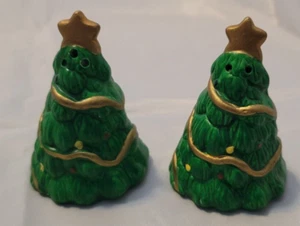 Vintage Hand Painted Christmas Tree Salt & Pepper Shakers Set 3" Holiday Decor - Picture 1 of 3