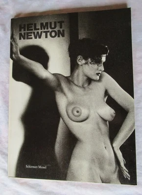 Helmut Newton mit einem Text von Karl Lagerfeld 1982 - Bild 1 von 3