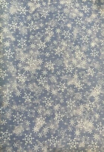 2 Stück "First Snow" Motiv Glitzer Schimmer Stoff 100% Baumwolle ❄️ - Bild 1 von 5