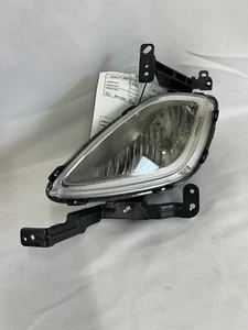 Driver Corner/Park Light Fog-driving Sedan US Built Fits 11-13 ELANTRA OEM - Picture 1 of 3