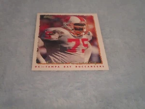Tampa Bay Buccaneers Eric Curry, Topps Trading Card 1995 #49 - Picture 1 of 2