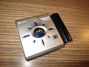 Sony E500. Lettore Minidisc / (300) MD + vano batteria - Foto 1 di 8