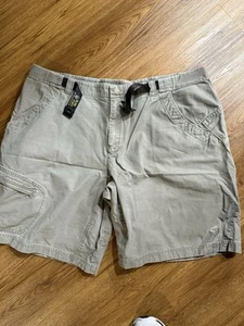 Mountain Hardware Belted Khaki Cargo Hiking Shorts Men XXL - Picture 1 of 5