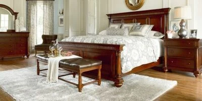 Thomasville Fredericksburg 5 Pc King Panel Bedroom Set Dresser/Bach Chest/Bench - Image 1 of 4