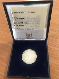 Medaglia Celebrativa Argento ITALIA 1982 Campionati del Mondo Calcio IPZS PROOF - Picture 1 of 4