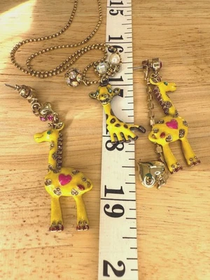 Betsey Johnson "A Day At The Zoo" Giraffe Necklace & Earrings Set RARE - Image 1 of 4