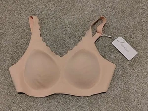 NWT Comfelie Bra Size Large - Picture 1 of 11