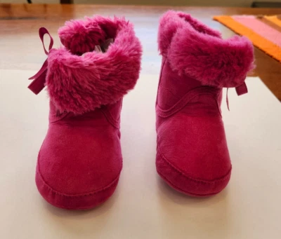 Juicy Couture Baby Girls Size 4 Pink Boutique Boots Shoes - Image 1 of 4