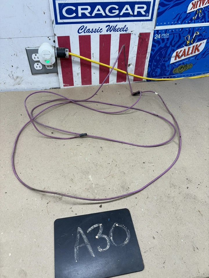 Chevrolet GMC Suburban 1981 82 1983 85 1986 ventana trasera descongelación desempañador cableado Foto 1 de 4