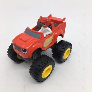 Mattel Blaze And The Monster Machines Blaze & AJ camion pressofuso 3"" L & 2 1/4"" T - Foto 1 di 11